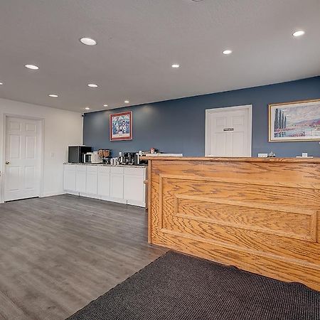 Travelodge By Wyndham Spirit Lake/Okoboji Exterior foto